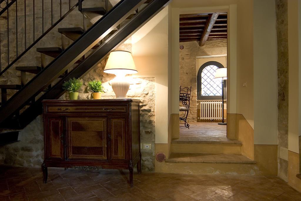L'Arco Romanico Montefalco Exteriör bild